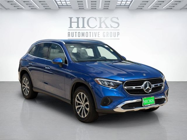 2025 Mercedes-Benz GLC 300