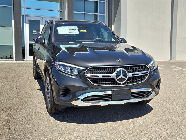 2025 Mercedes-Benz GLC 300