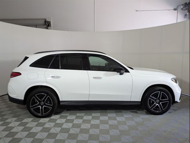 2025 Mercedes-Benz GLC 300