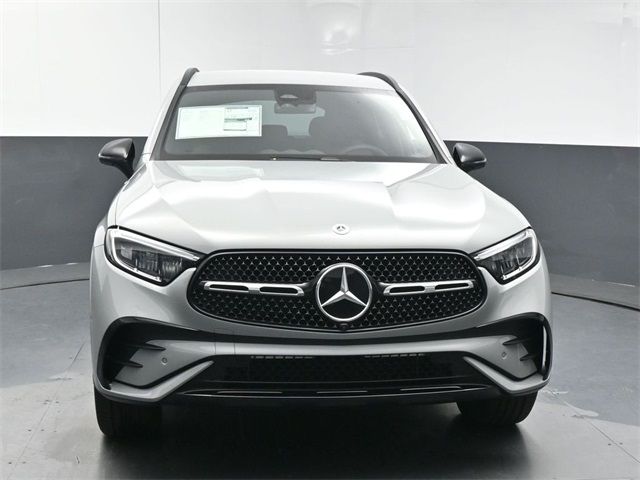 2025 Mercedes-Benz GLC 300