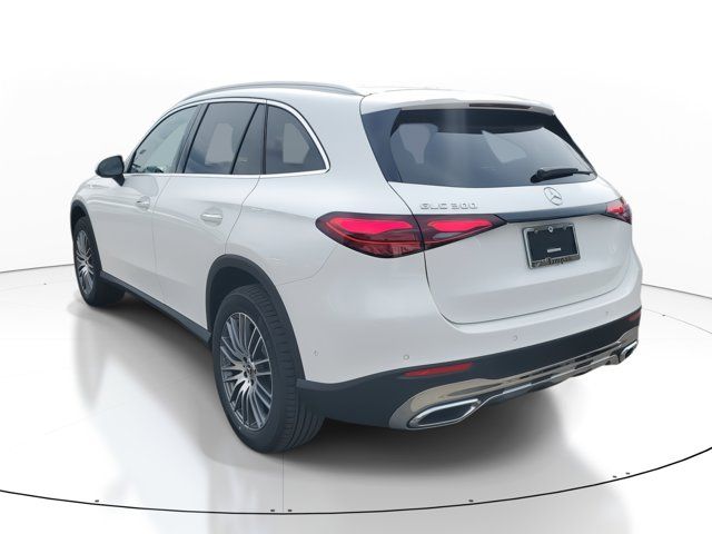 2025 Mercedes-Benz GLC 300