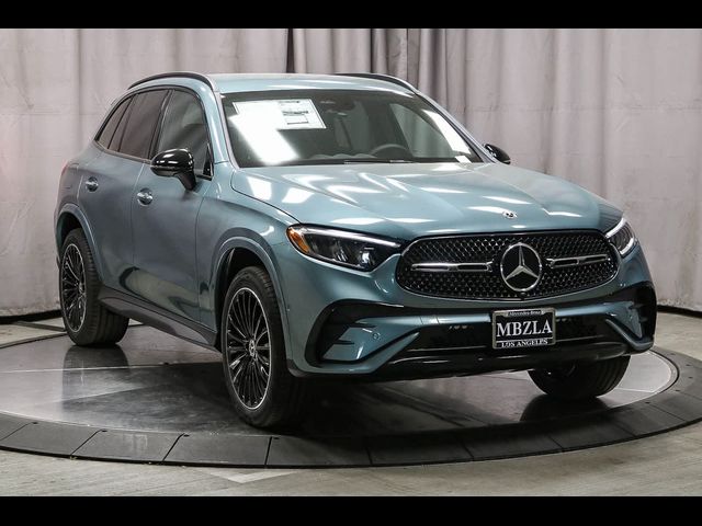 2025 Mercedes-Benz GLC 300