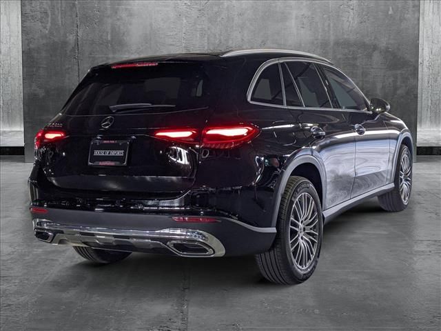 2025 Mercedes-Benz GLC 300