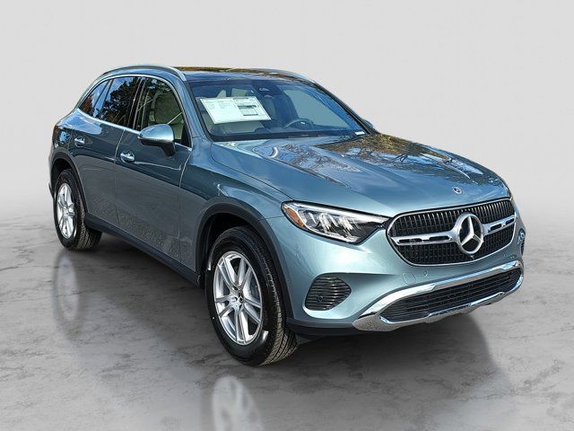 2025 Mercedes-Benz GLC 300