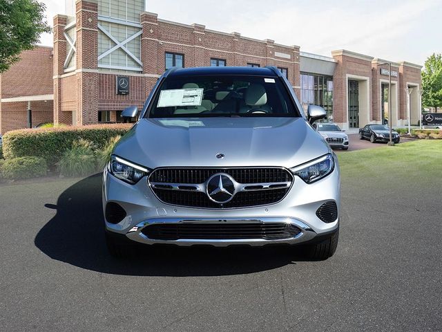 2025 Mercedes-Benz GLC 300