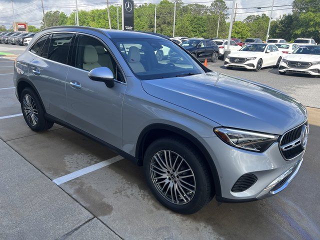 2025 Mercedes-Benz GLC 300