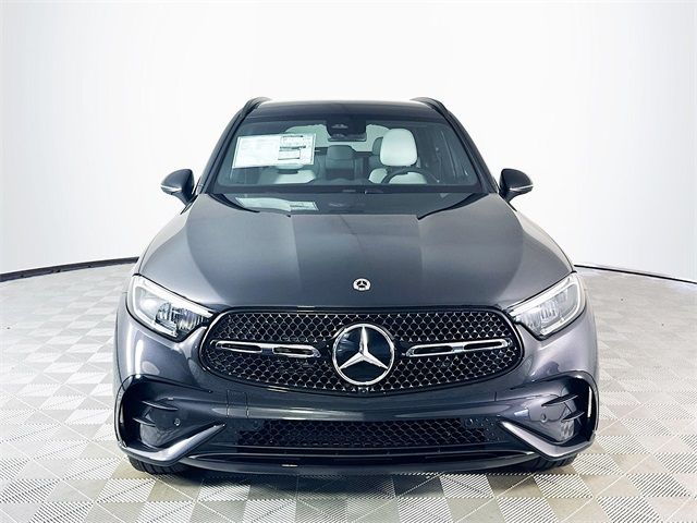 2025 Mercedes-Benz GLC 300
