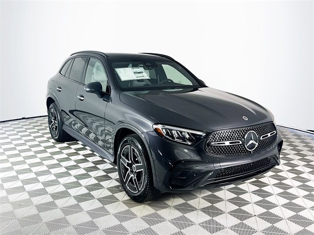 2025 Mercedes-Benz GLC 300