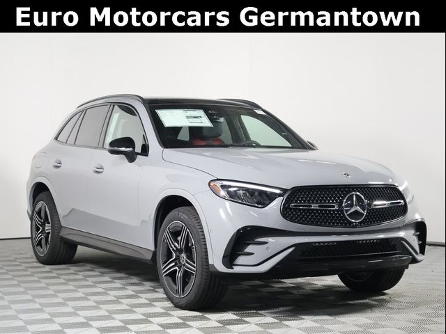 2025 Mercedes-Benz GLC 300