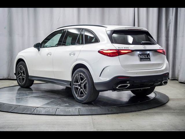 2025 Mercedes-Benz GLC 300