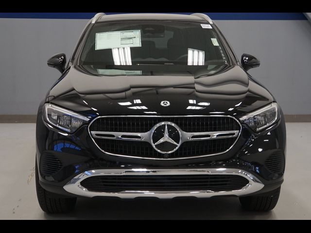 2025 Mercedes-Benz GLC 300