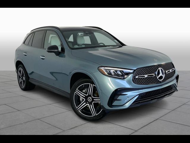 2025 Mercedes-Benz GLC 300