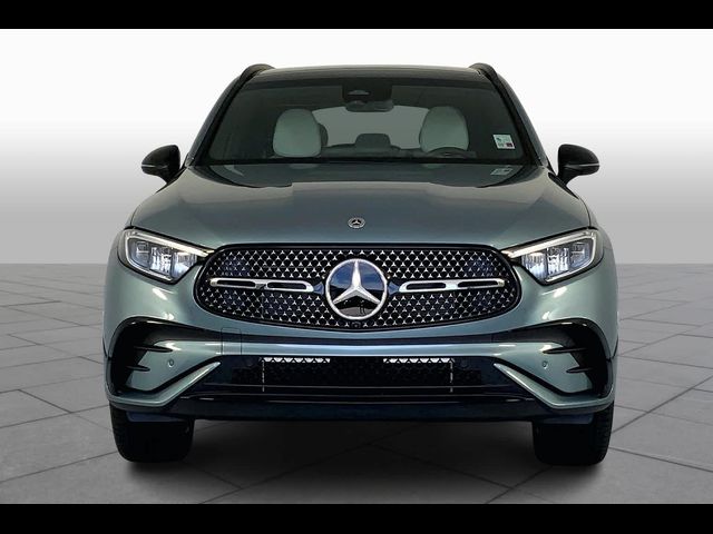 2025 Mercedes-Benz GLC 300