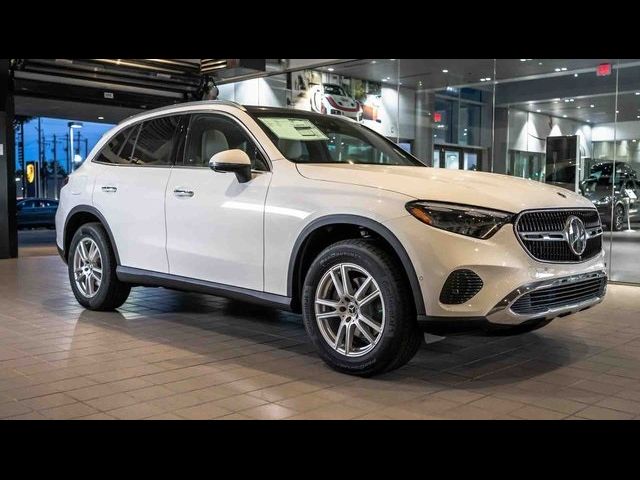 2025 Mercedes-Benz GLC 300