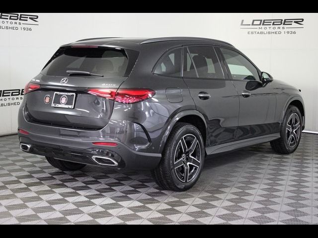 2025 Mercedes-Benz GLC 300