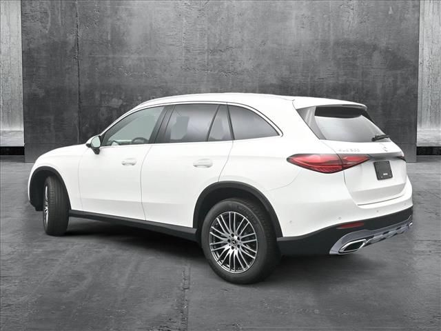 2025 Mercedes-Benz GLC 300