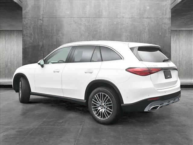 2025 Mercedes-Benz GLC 300