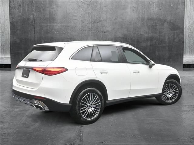 2025 Mercedes-Benz GLC 300