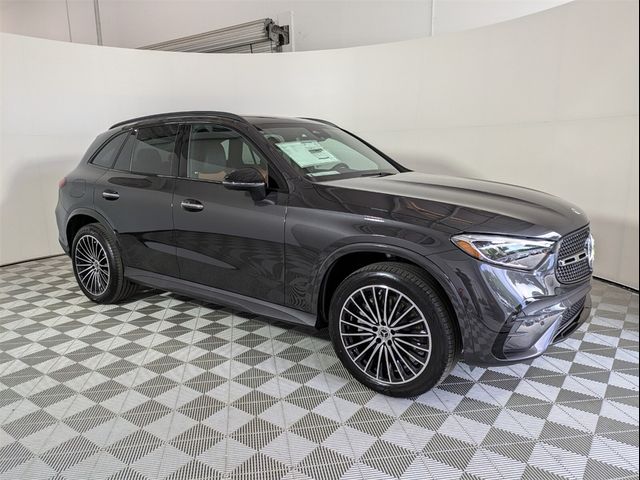 2025 Mercedes-Benz GLC 300