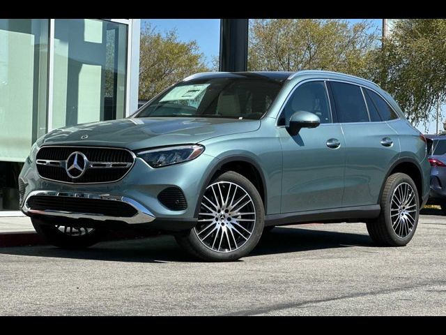 2025 Mercedes-Benz GLC 300