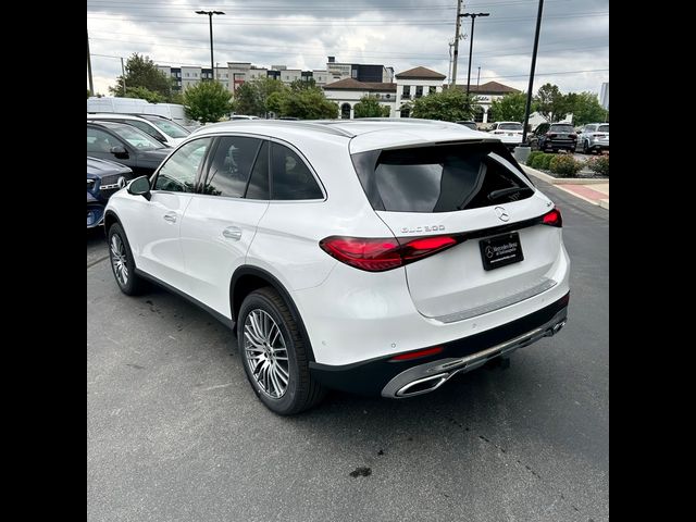 2025 Mercedes-Benz GLC 300