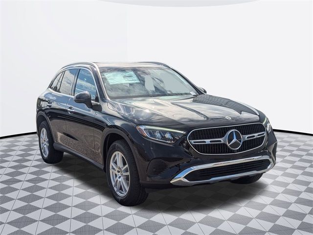 2025 Mercedes-Benz GLC 300