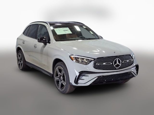 2025 Mercedes-Benz GLC 300