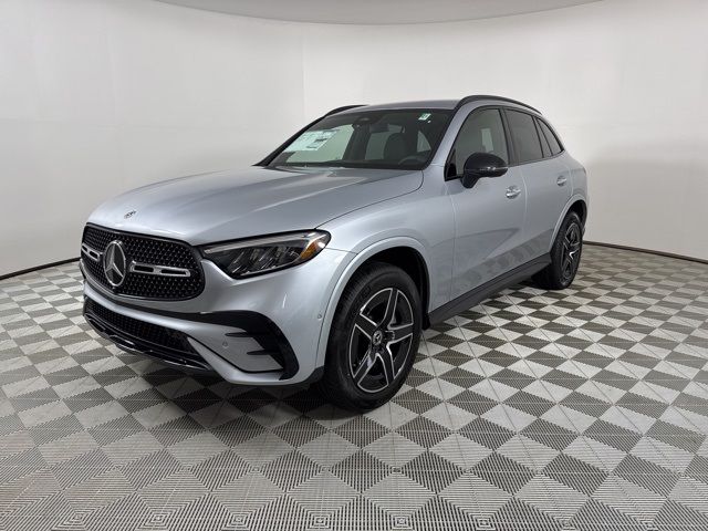 2025 Mercedes-Benz GLC 300