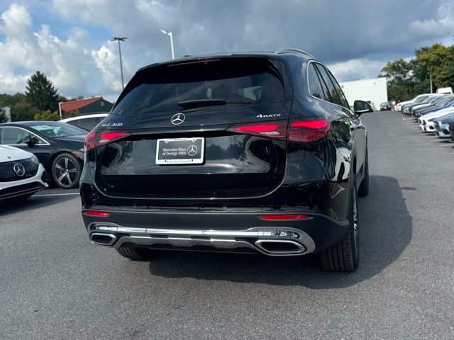 2025 Mercedes-Benz GLC 300