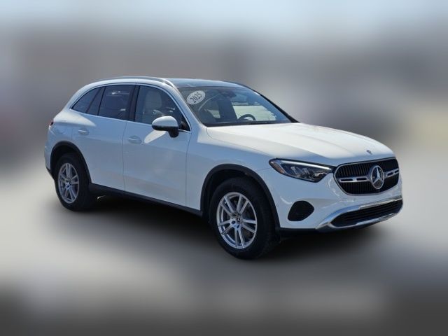 2025 Mercedes-Benz GLC 300