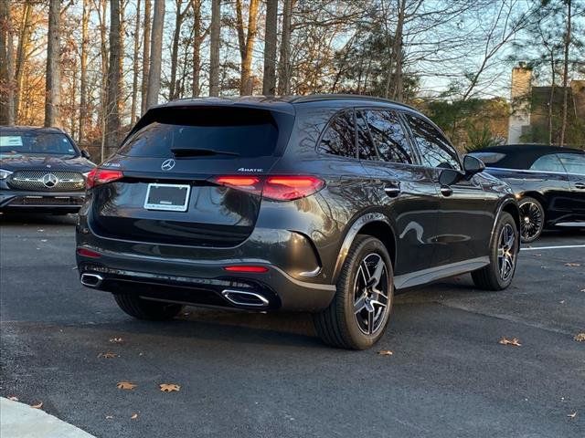 2025 Mercedes-Benz GLC 300