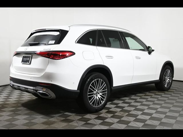 2025 Mercedes-Benz GLC 300