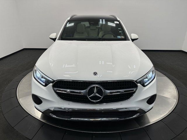 2025 Mercedes-Benz GLC 300