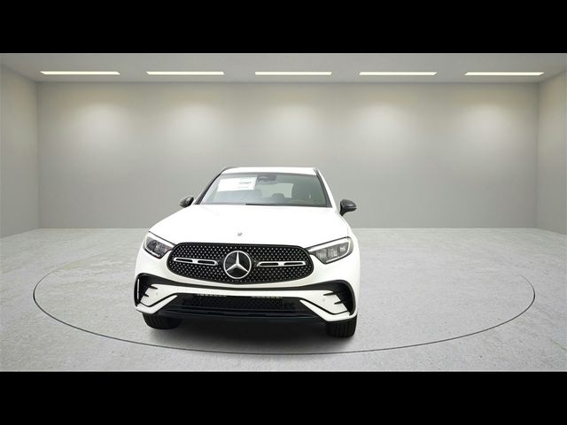 2025 Mercedes-Benz GLC 300