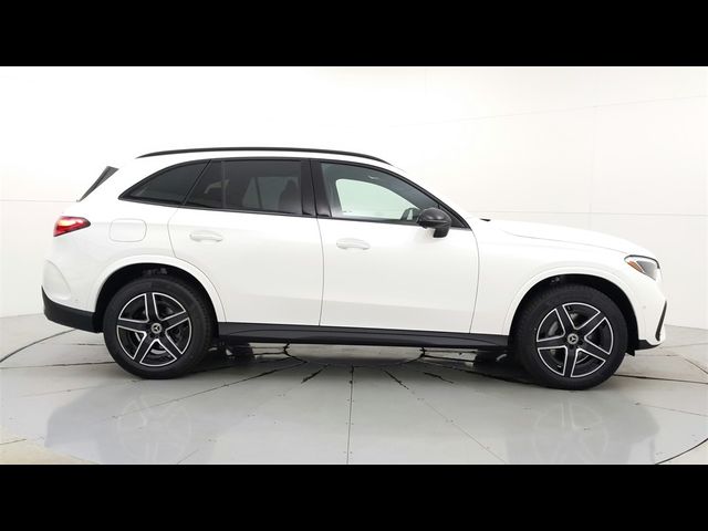 2025 Mercedes-Benz GLC 300