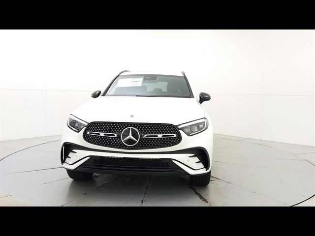 2025 Mercedes-Benz GLC 300