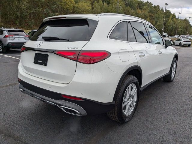 2025 Mercedes-Benz GLC 300