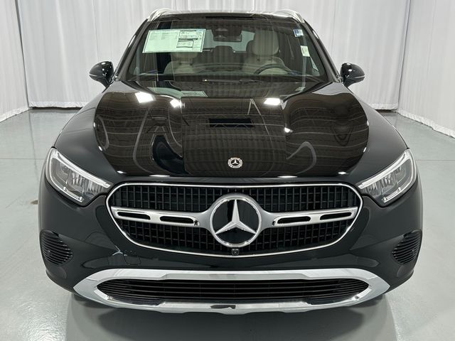 2025 Mercedes-Benz GLC 300