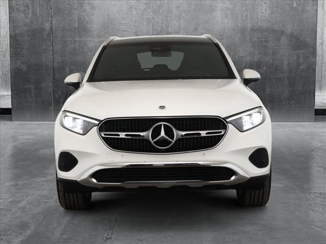 2025 Mercedes-Benz GLC 300