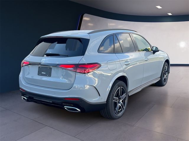 2025 Mercedes-Benz GLC 300