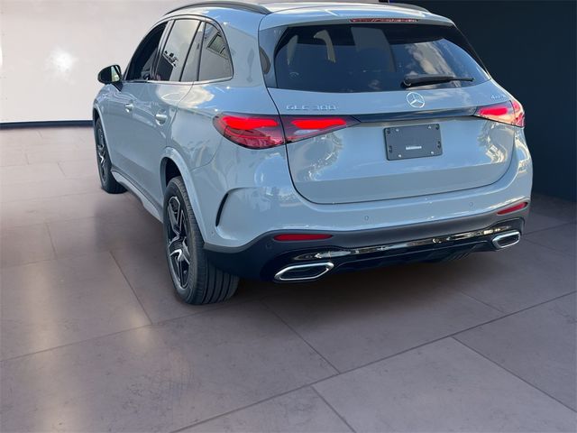 2025 Mercedes-Benz GLC 300