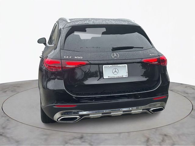 2025 Mercedes-Benz GLC 300