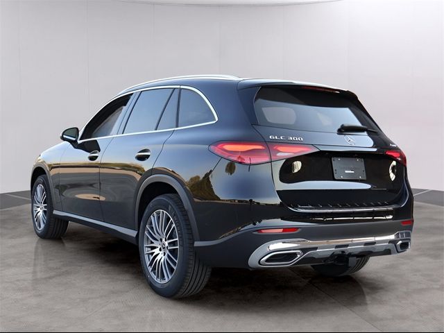 2025 Mercedes-Benz GLC 300