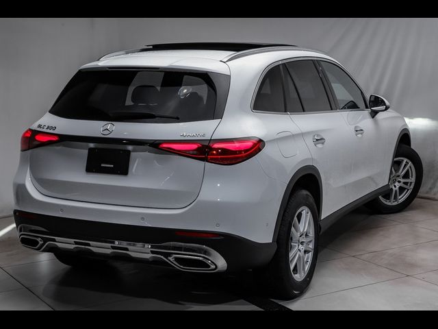 2025 Mercedes-Benz GLC 300