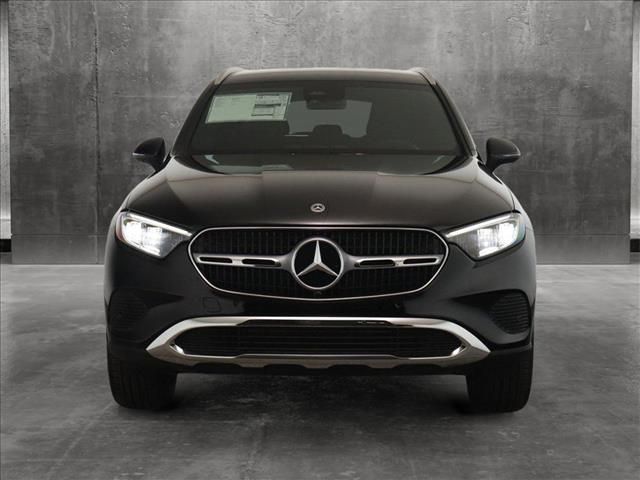 2025 Mercedes-Benz GLC 300