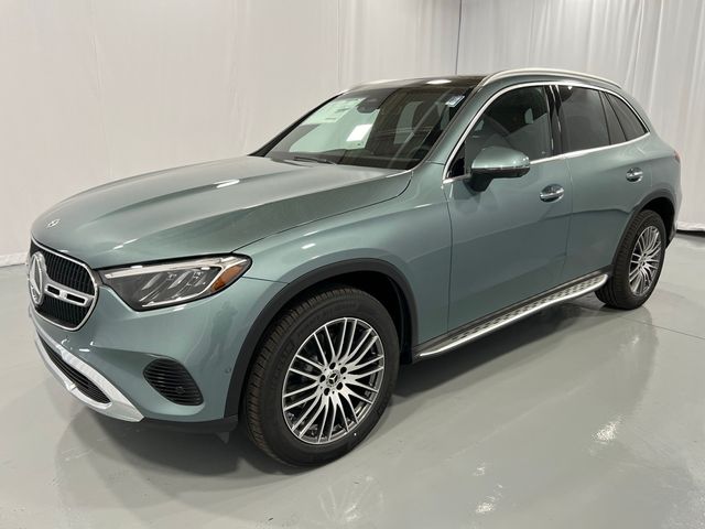 2025 Mercedes-Benz GLC 300