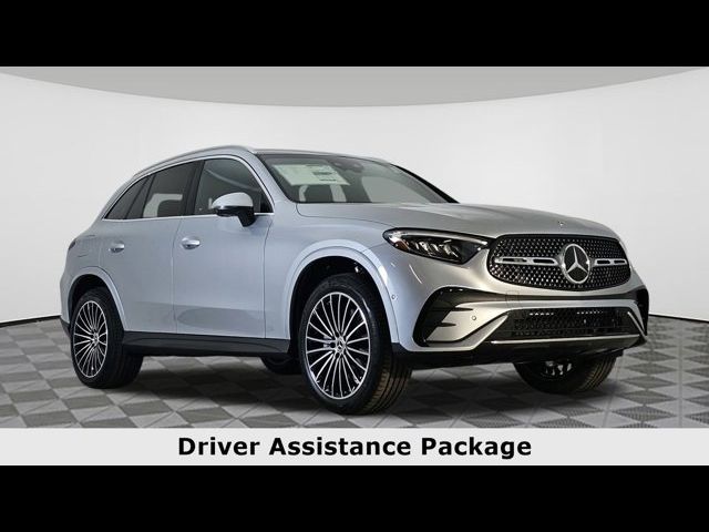 2025 Mercedes-Benz GLC 300