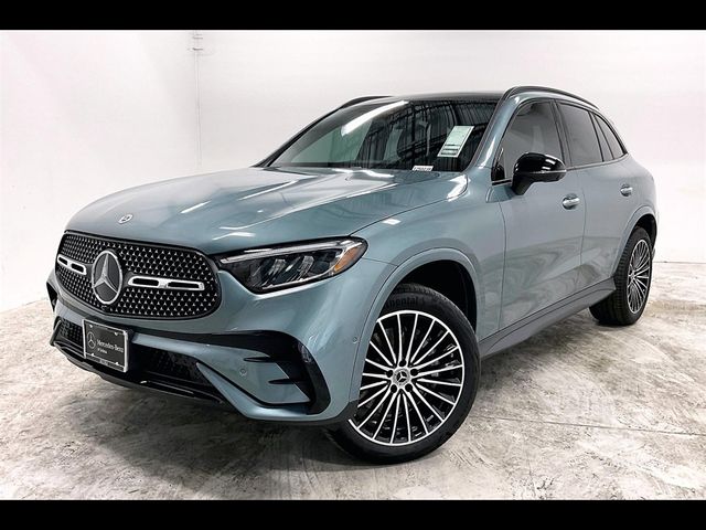 2025 Mercedes-Benz GLC 300