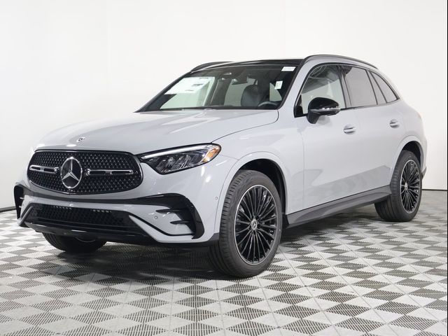 2025 Mercedes-Benz GLC 300