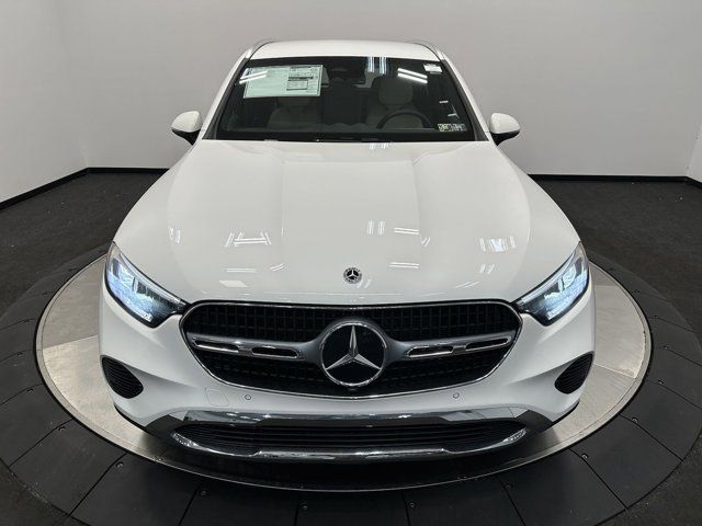 2025 Mercedes-Benz GLC 300